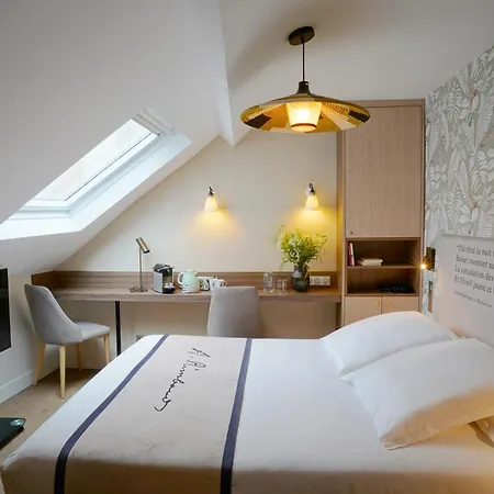 Hotel Litteraire Arthur Rimbaud, Bw Signature Collection