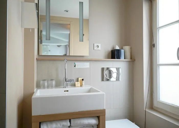 Hotel Litteraire Arthur Rimbaud, Bw Signature Collection Paris