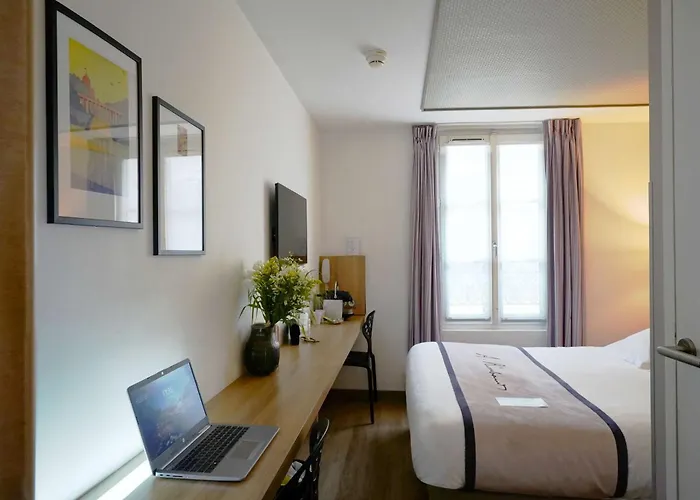 Litteraire Arthur Rimbaud, Bw Signature Collection Hotel 4*