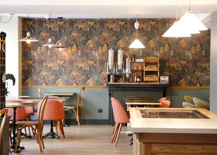 Litteraire Arthur Rimbaud, Bw Signature Collection Hotel 4*