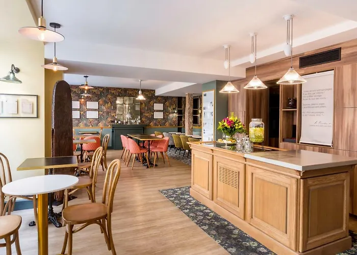 Hotel Litteraire Arthur Rimbaud, Bw Signature Collection 4*